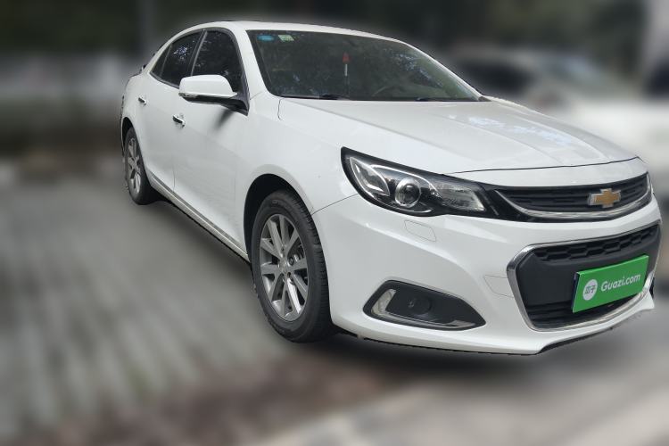 Used Chevrolet Malibu 2017 1.5T Automatic Luxury Edition Front Right 45 Deg