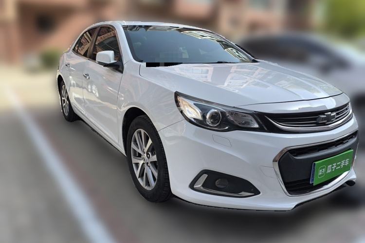 Used Chevrolet Malibu 2017 1.5T Automatic Luxury Edition Front Right 45 Deg