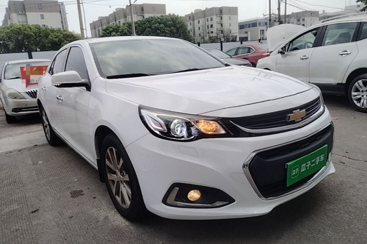 Used Chevrolet Malibu 2017 1.5T Automatic Luxury Edition Front Right 45 Deg
