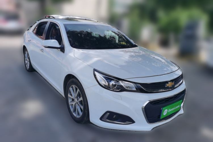 Used Chevrolet Malibu 2017 1.5T Automatic Luxury Edition Front Right 45 Deg