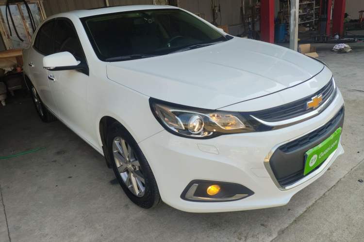 Used Chevrolet Malibu 2017 1.5T Automatic Luxury Edition Front Right 45 Deg