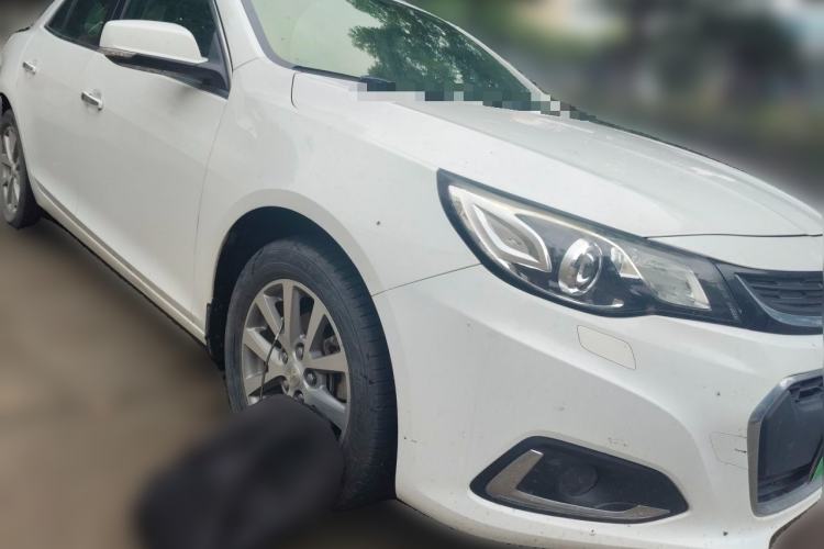 Used Chevrolet Malibu 2017 1.5T Automatic Luxury Edition Front Right 45 Deg