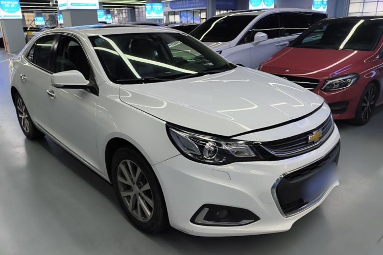 Used Chevrolet Malibu 2017 1.5T Automatic Luxury Edition Front Right 45 Deg