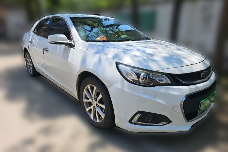 Used Chevrolet Malibu 2017 1.5T Automatic Luxury Edition Front Right 45 Deg