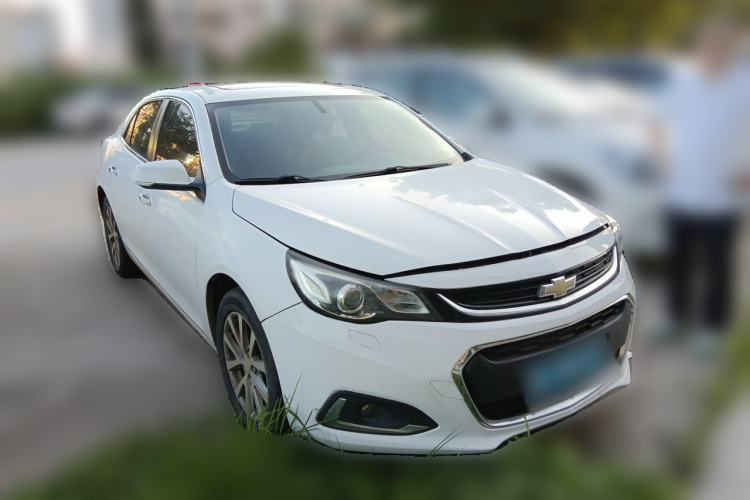 Used Chevrolet Malibu 2017 1.5T Automatic Luxury Edition Front Right 45 Deg