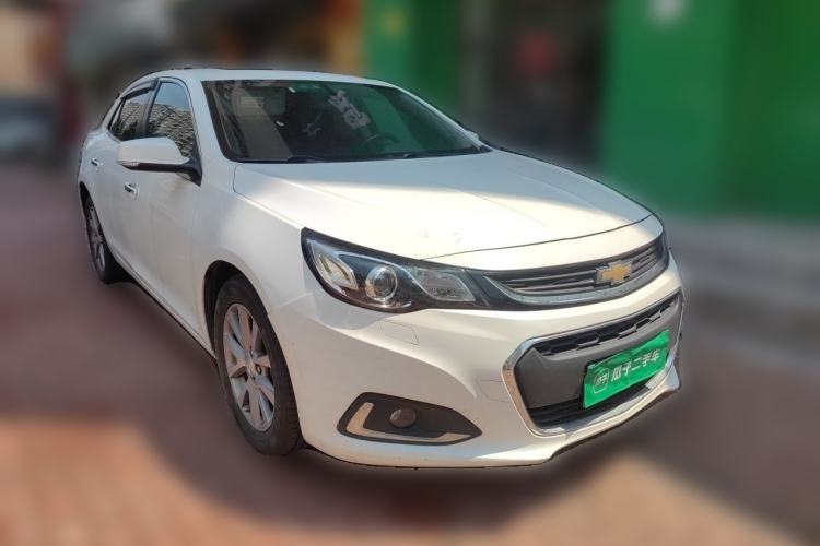 Used Chevrolet Malibu 2017 1.5T Automatic Luxury Edition Front Right 45 Deg