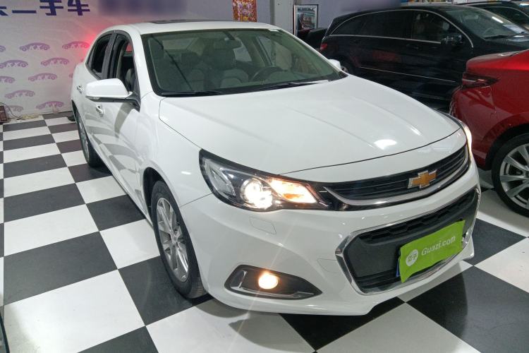 Used Chevrolet Malibu 2017 1.5T Automatic Luxury Edition Front Right 45 Deg