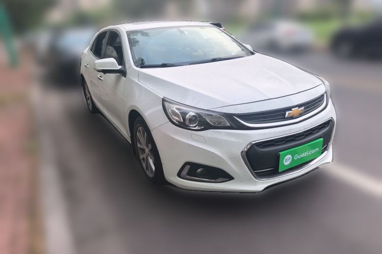 Used Chevrolet Malibu 2017 1.5T Automatic Luxury Edition Front Right 45 Deg