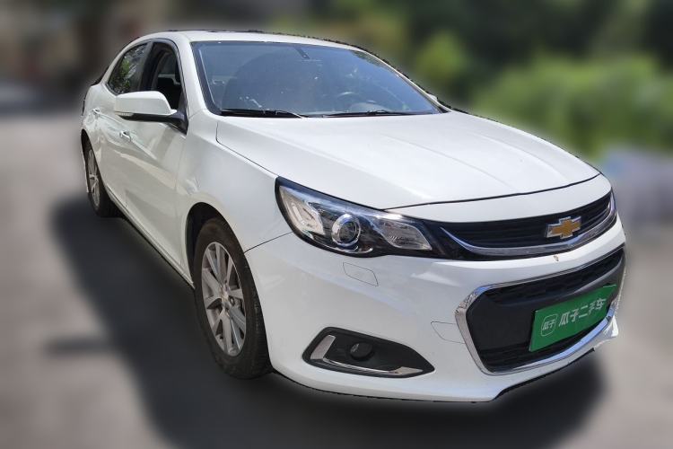 Used Chevrolet Malibu 2017 1.5T Automatic Luxury Edition Front Right 45 Deg