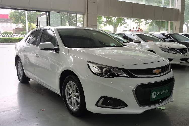 Used Chevrolet Malibu 2017 1.5T Automatic Comfort Edition Front Right 45 Deg