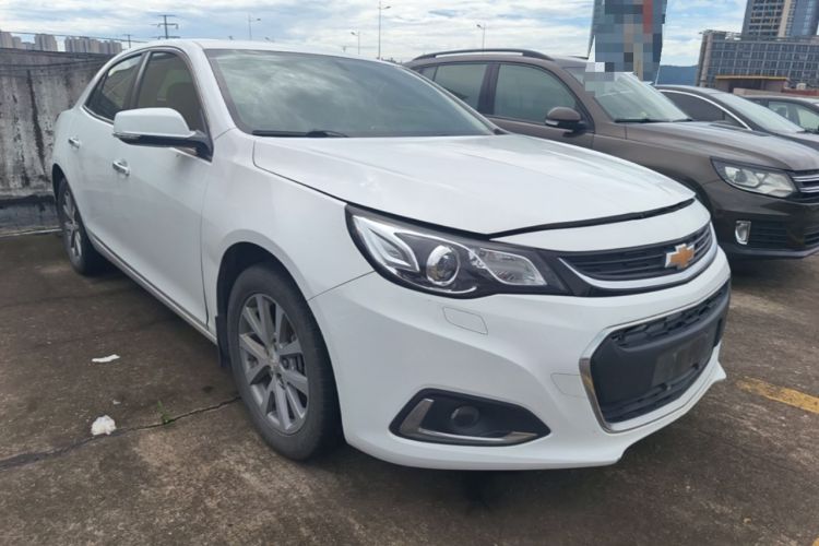 Used Chevrolet Malibu 2017 1.5T Automatic Luxury Edition Front Right 45 Deg