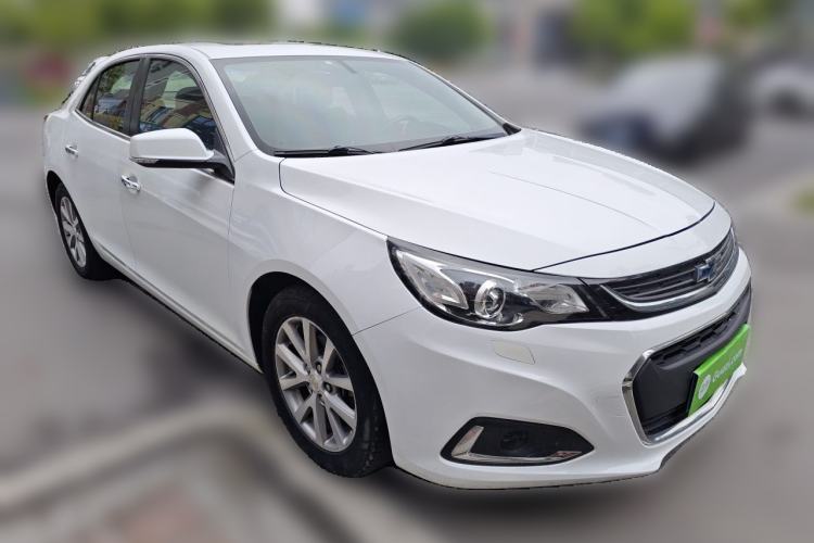 Used Chevrolet Malibu 2017 1.5T Automatic Luxury Edition Front Right 45 Deg