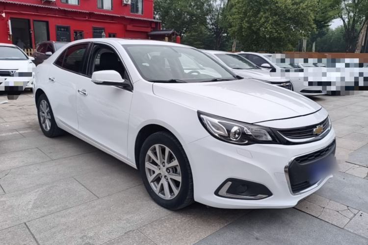 Used Chevrolet Malibu 2017 1.5T Automatic Luxury Edition Front Right 45 Deg