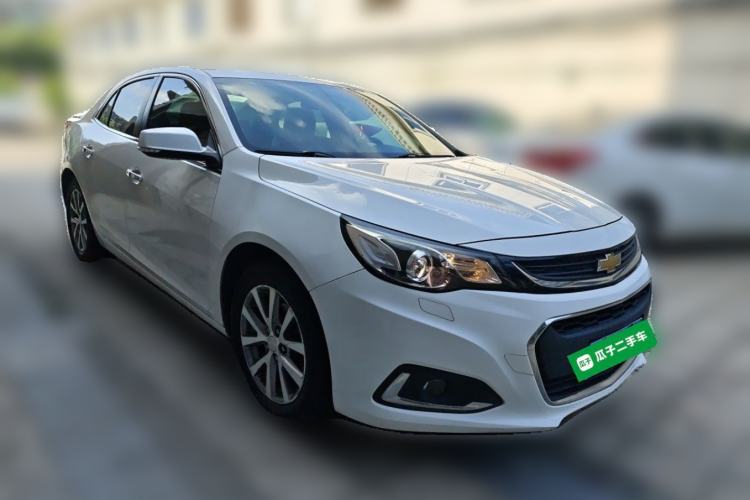 Used Chevrolet Malibu 2017 1.5T Automatic Luxury Edition Front Right 45 Deg
