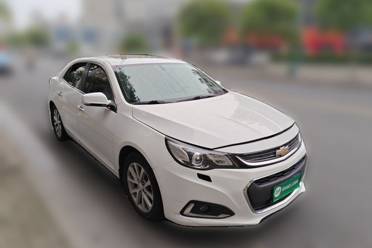 Used Chevrolet Malibu 2017 1.5T Automatic Luxury Edition Front Right 45 Deg
