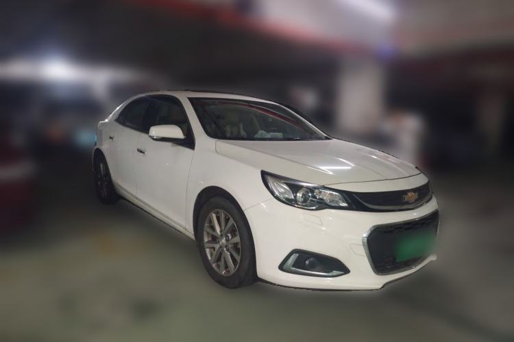 Used Chevrolet Malibu 2017 1.5T Automatic Luxury Edition Front Right 45 Deg