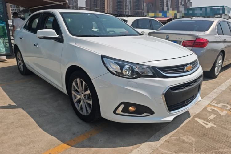 Used Chevrolet Malibu 2017 1.5T Automatic Luxury Edition Front Right 45 Deg
