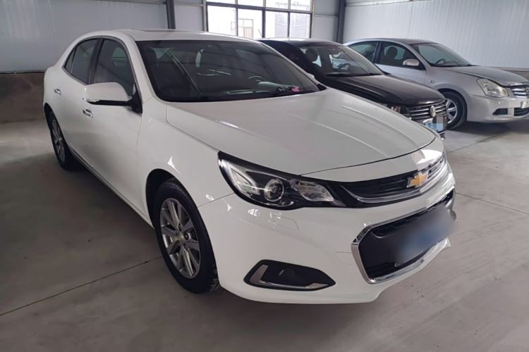 Used Chevrolet Malibu 2017 1.5T Automatic Luxury Edition Front Right 45 Deg