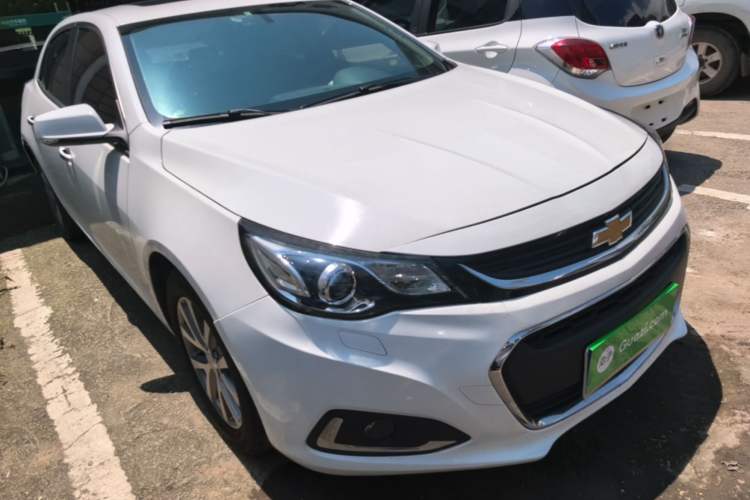 Used Chevrolet Malibu 2017 1.5T Automatic Luxury Edition Front Right 45 Deg