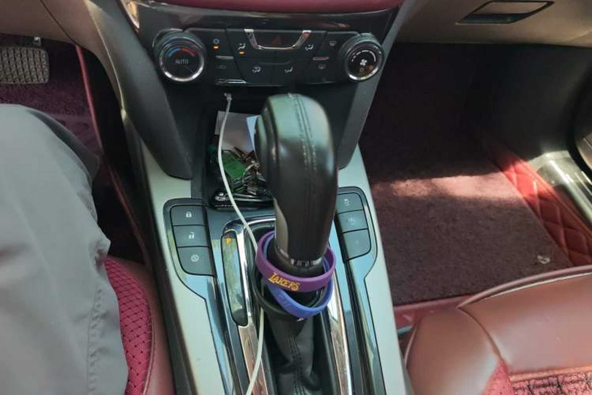 Used Chevrolet Malibu 2017 1.5T Automatic Luxury Edition Gear Lever