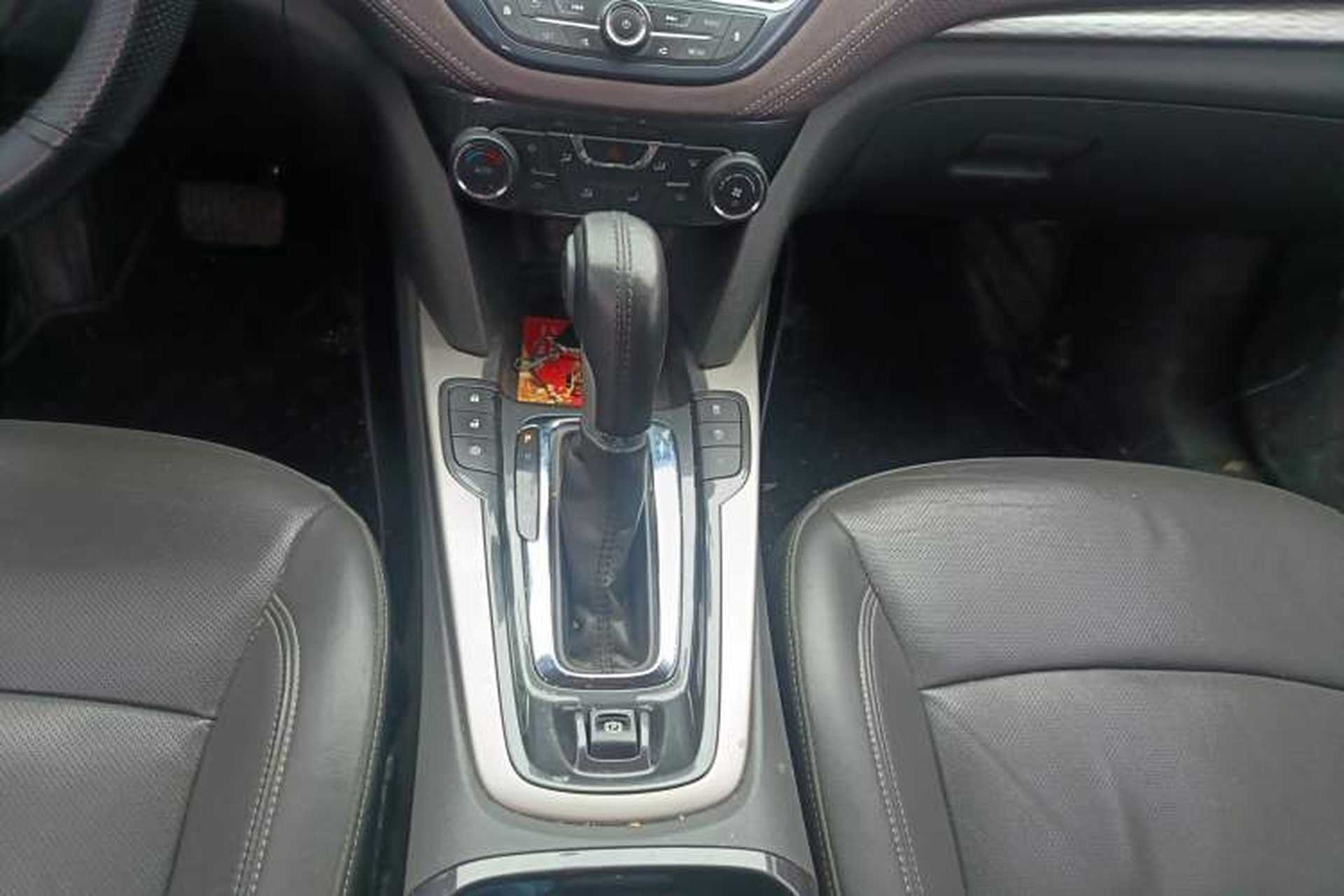 Used Chevrolet Malibu 2017 1.5T Automatic Luxury Edition Gear Lever