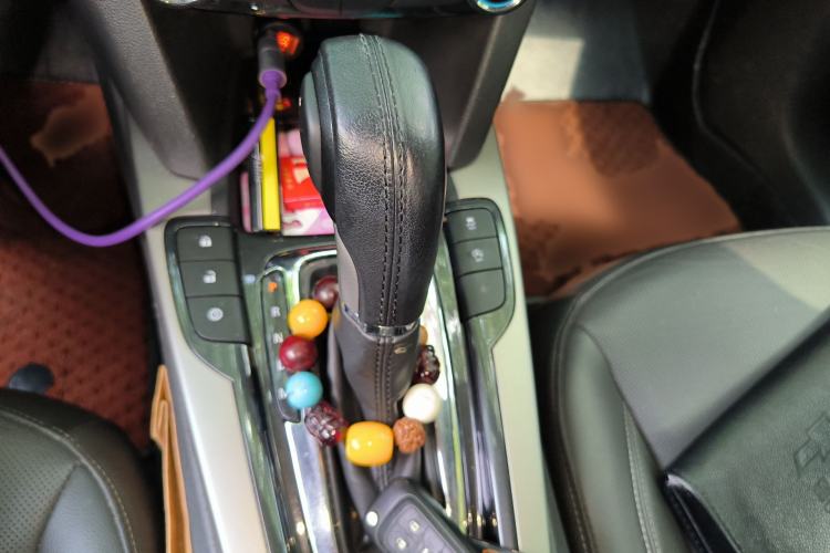 Used Chevrolet Malibu 2017 1.5T Automatic Luxury Edition Gear Lever