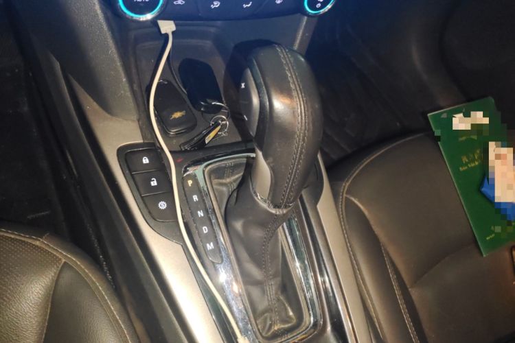 Used Chevrolet Malibu 2017 1.5T Automatic Luxury Edition Gear Lever
