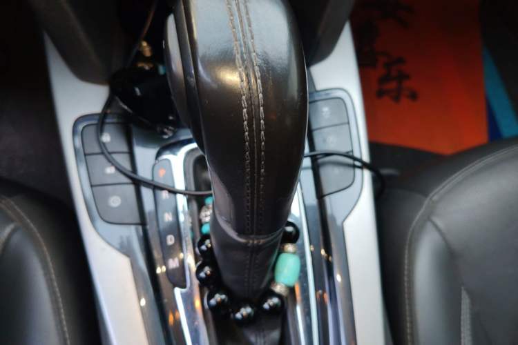 Used Chevrolet Malibu 2017 1.5T Automatic Luxury Edition Gear Lever