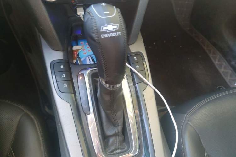 Used Chevrolet Malibu 2017 1.5T Automatic Luxury Edition Gear Lever