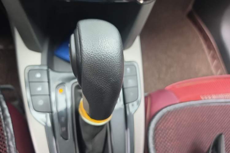 Used Chevrolet Malibu 2017 1.5T Automatic Comfort Edition Gear Lever