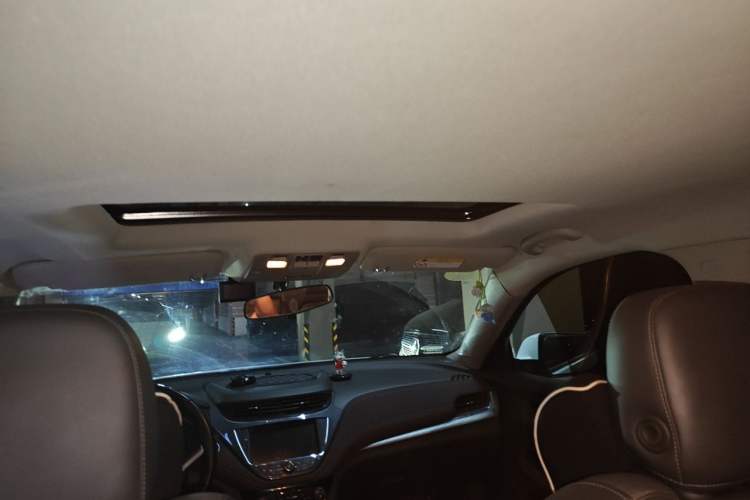 Used Chevrolet Malibu 2017 1.5T Automatic Luxury Edition Headliner