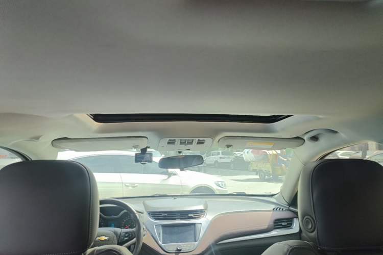 Used Chevrolet Malibu 2017 1.5T Automatic Luxury Edition Headliner
