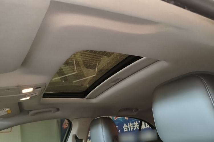 Used Chevrolet Malibu 2017 1.5T Automatic Luxury Edition Headliner