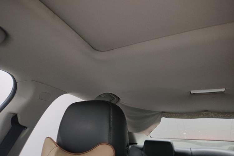 Used Chevrolet Malibu 2017 1.5T Automatic Luxury Edition Headliner