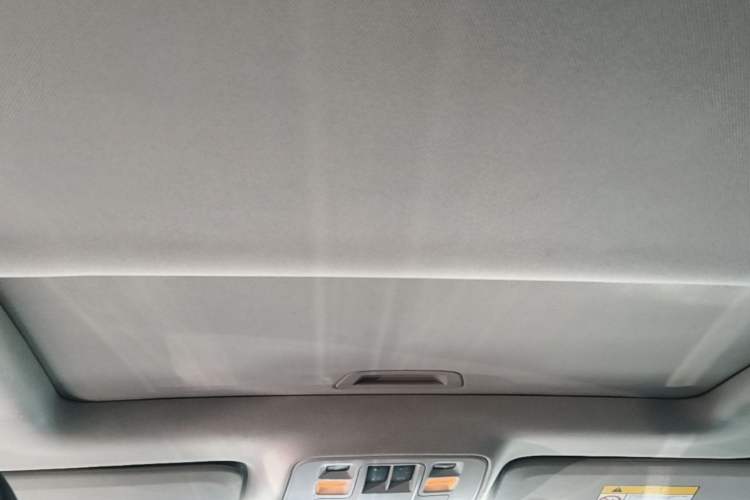 Used Chevrolet Malibu 2017 1.5T Automatic Luxury Edition Headliner