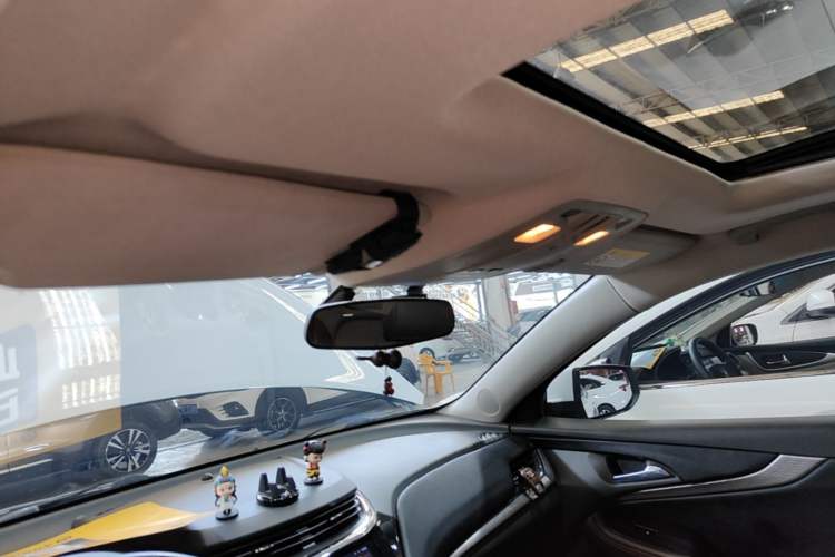 Used Chevrolet Malibu 2017 1.5T Automatic Luxury Edition Headliner