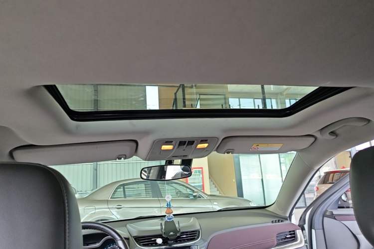 Used Chevrolet Malibu 2017 1.5T Automatic Luxury Edition Headliner