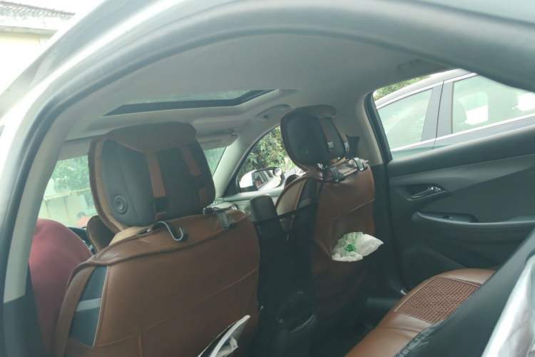 Used Chevrolet Malibu 2017 1.5T Automatic Comfort Edition Headliner