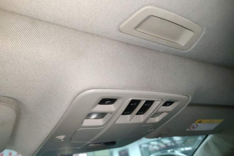 Used Chevrolet Malibu 2017 1.5T Automatic Comfort Edition Headliner