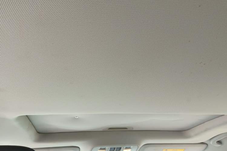 Used Chevrolet Malibu 2017 1.5T Automatic Luxury Edition Headliner