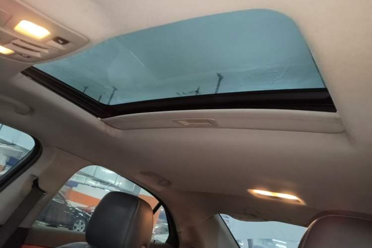 Used Chevrolet Malibu 2017 1.5T Automatic Luxury Edition Headliner