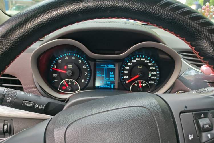 Used Chevrolet Malibu 2017 1.5T Automatic Luxury Edition Instrument Cluster