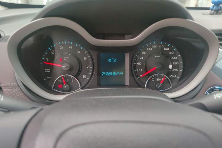 Used Chevrolet Malibu 2017 1.5T Automatic Luxury Edition Instrument Cluster
