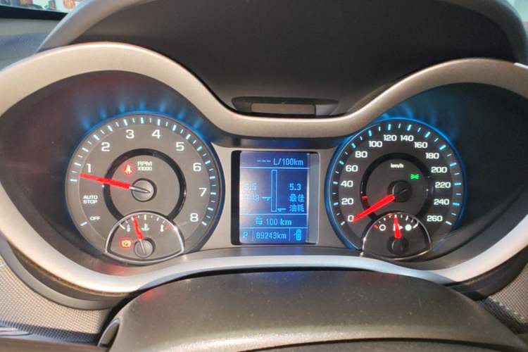 Used Chevrolet Malibu 2017 1.5T Automatic Comfort Edition Instrument Cluster
