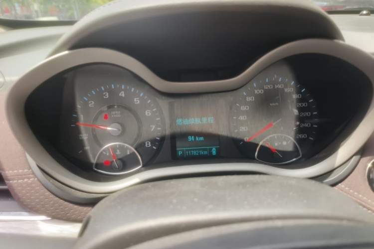 Used Chevrolet Malibu 2017 1.5T Automatic Luxury Edition Instrument Cluster