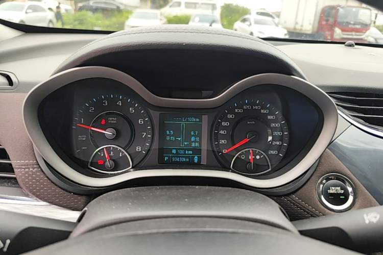 Used Chevrolet Malibu 2017 1.5T Automatic Luxury Edition Instrument Cluster