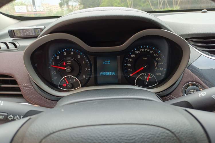 Used Chevrolet Malibu 2017 1.5T Automatic Luxury Edition Instrument Cluster
