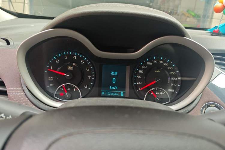 Used Chevrolet Malibu 2017 1.5T Automatic Luxury Edition Instrument Cluster