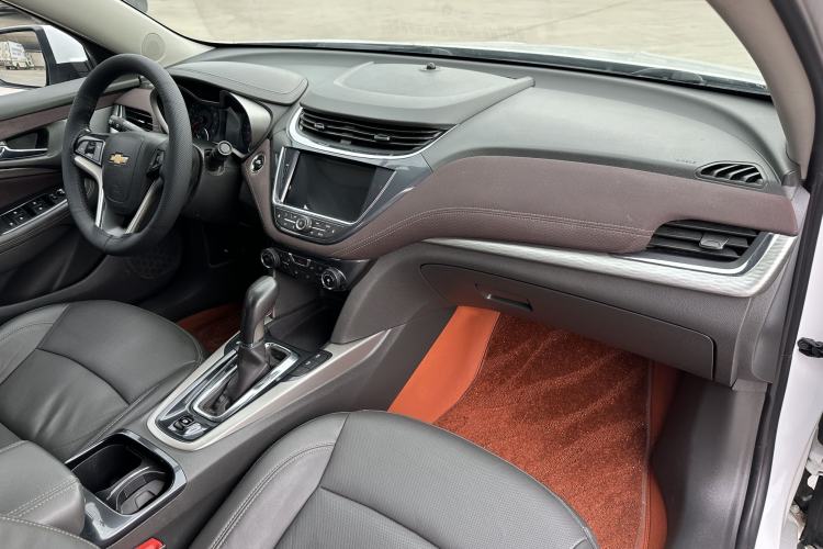 Used Chevrolet Malibu 2017 1.5T Automatic Luxury Edition Interior 6