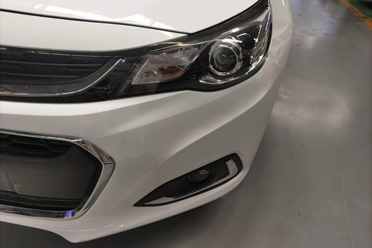 Used Chevrolet Malibu 2017 1.5T Automatic Comfort Edition Left Front Headlight